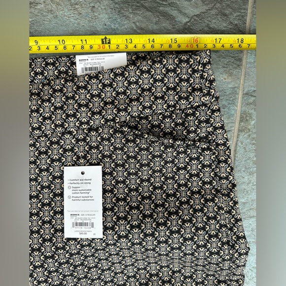 NWT Croft & Barrow The Effortless Stretch Pant 12 Black Geo Pull On Mid Rise - Picture 8 of 10